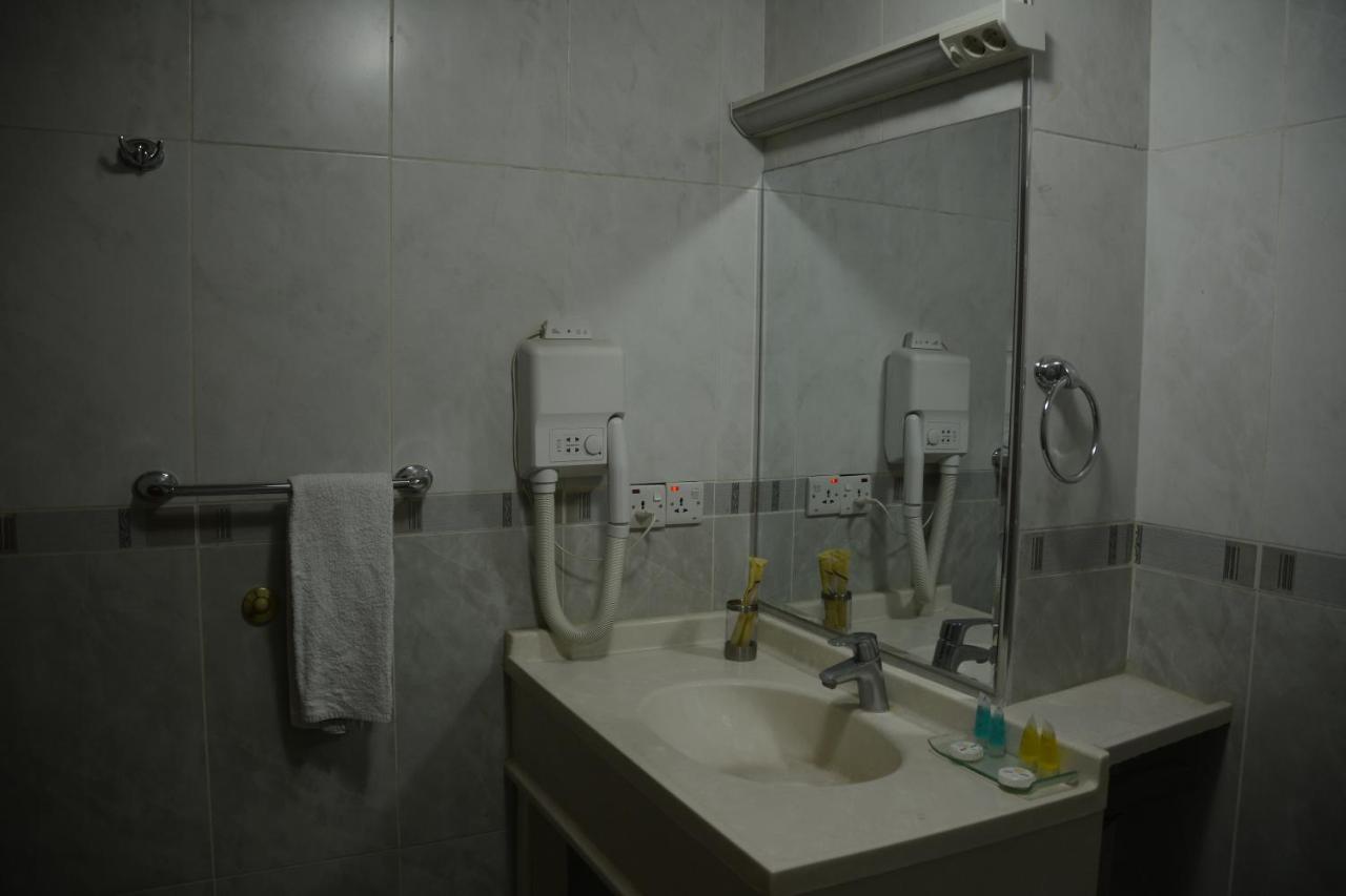 Karlovyvary Hotel Ankawa Erbil Buitenkant foto
