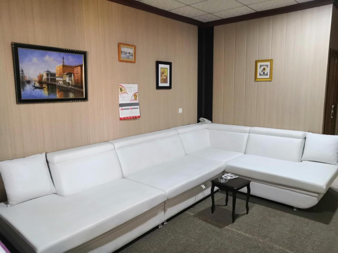 Karlovyvary Hotel Ankawa Erbil Buitenkant foto